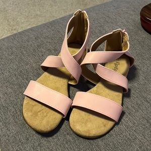 Pink straps sandal -‎ new without tags